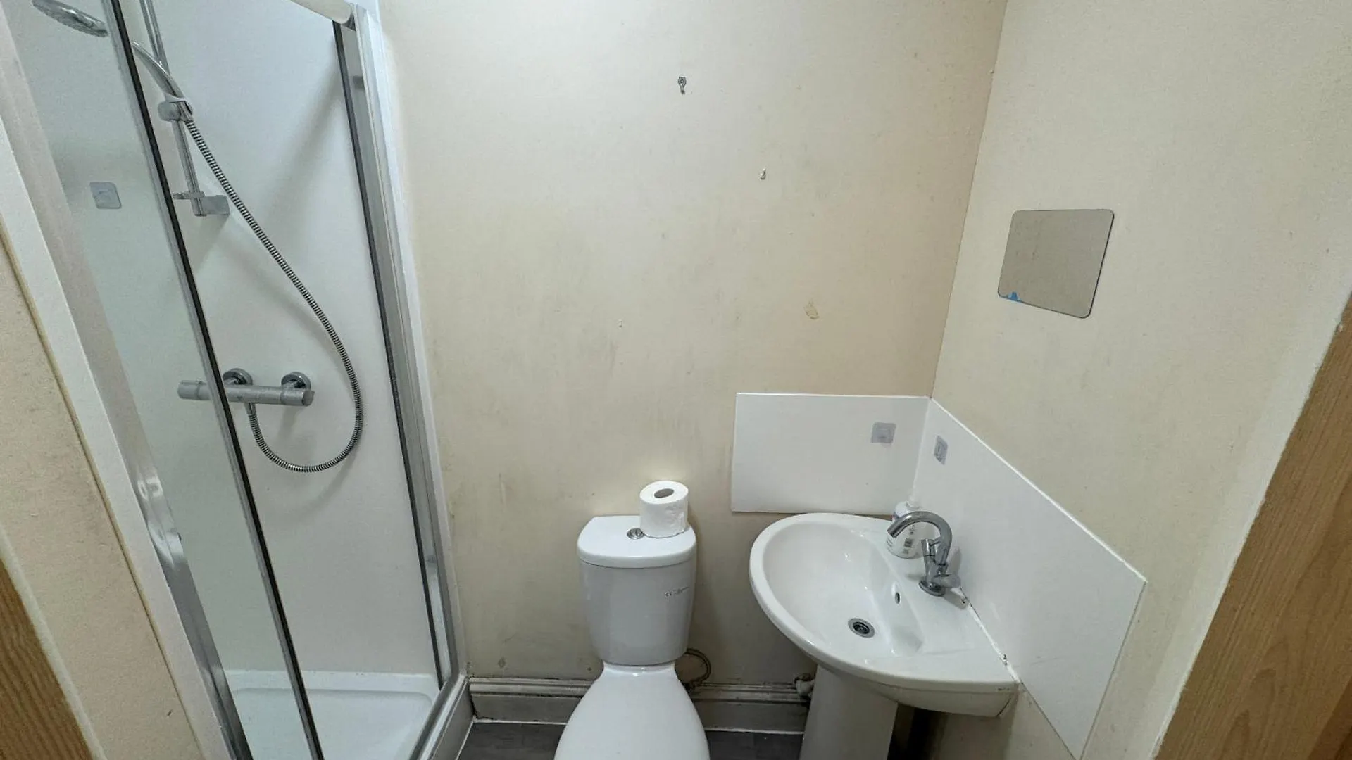 Homestay Room In Shared Property Central Brighton