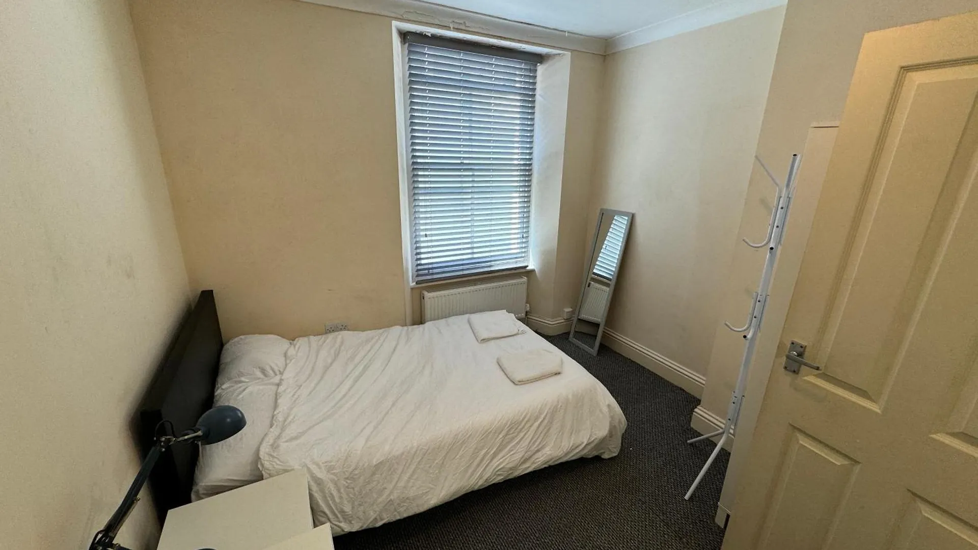 Room In Shared Property Central Brighton