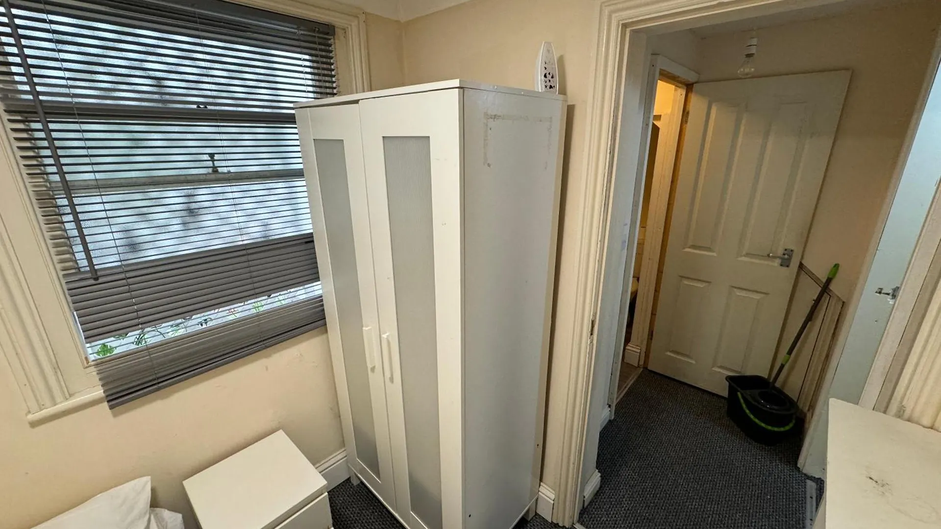 Room In Shared Property Central Brighton 0*,